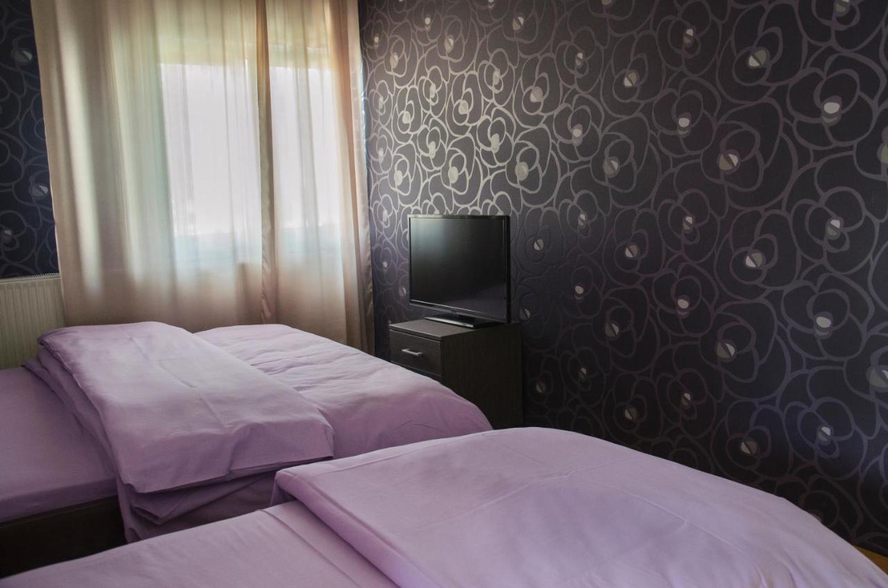 Apartments Rose Hill Белград Екстериор снимка